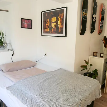 Apartment Wanna Rise *